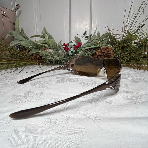 Oakley Liv Sunglasses 05-670 Polished Chocolate/Dark Bronze - Picture 5 of 8